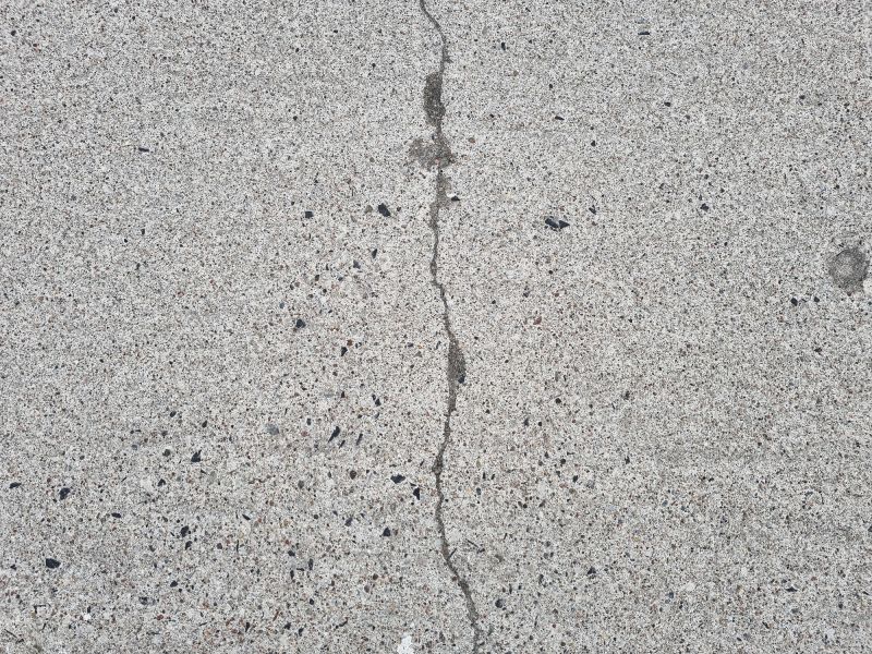 Crack Injection Service